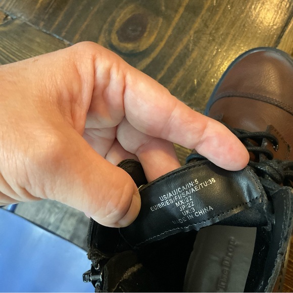 THE DROP Brown Leather Ankle Boots with Rugged Sole - Picture 8 of 8